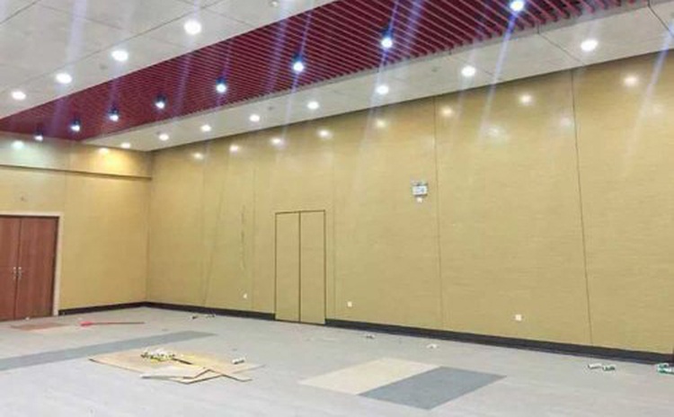 四川樂山學(xué)校會議室吸音纖維板聲學(xué)工程-1 四川樂山學(xué)校會議室吸音纖維板聲學(xué)工程-1